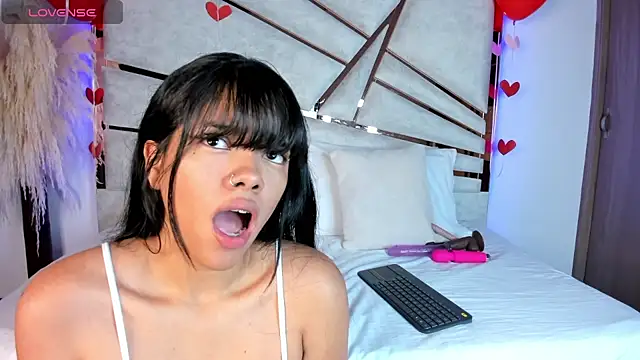 ssofijohnsonx online show from 02/23/25, 10:17