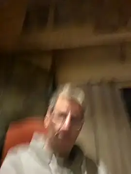 dimitrimarek online show from 01/04/25, 06:51