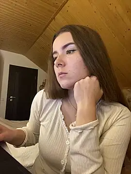 mewKate online show from 03/12/25, 06:33