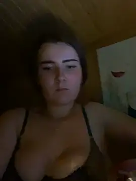 Snapshot of mewKate chatting on 06/29/26, 09:04 mewKate online show from 06/29/26, 09:04
