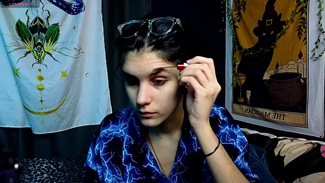 Hyeon Jin online show from 01/17/25, 08:44