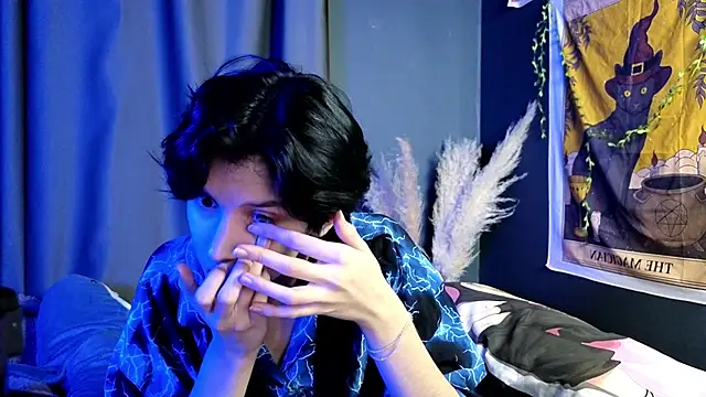 Hyeon Jin online show from 02/10/25, 08:31