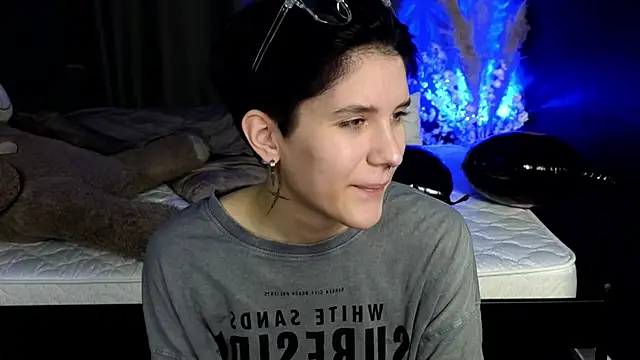 Hyeon Jin online show from 03/11/25, 07:47