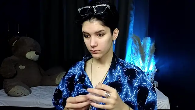 Hyeon Jin online show from 03/13/25, 11:08