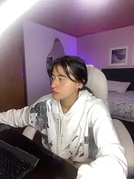 Camila pinkk online show from 03/08/25, 02:19