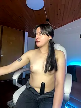 Camila pinkk online show from 10/14/25, 06:31