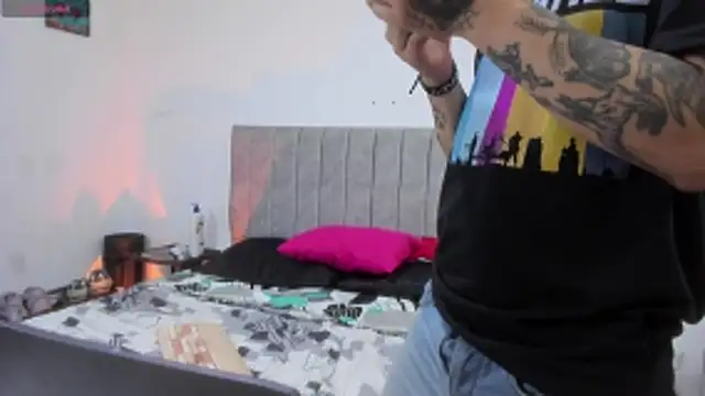 Snapshot of shamelesss_ chatting on 03/27/26, 02:06 shamelesss online show from 03/27/26, 02:06