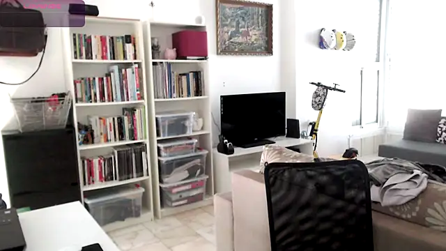 Snapshot of todddantes25 chatting on 09/14/25, 05:28 todddantes25 online show from 09/14/25, 05:28