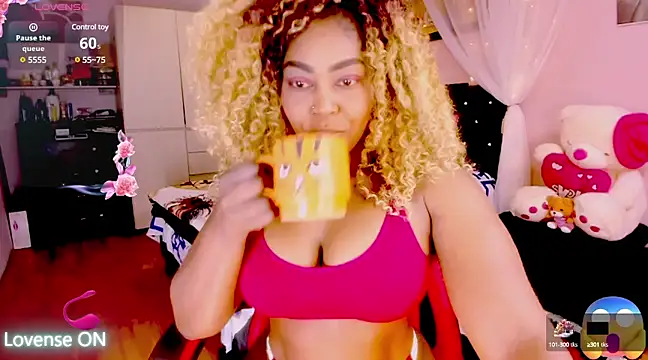 Snapshot of Aliana_Ross chatting on 03/10/25, 08:59 Aliana Ross online show from 03/10/25, 08:59