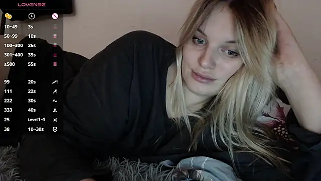 shiny bunnyyy online show from 01/15/25, 02:38