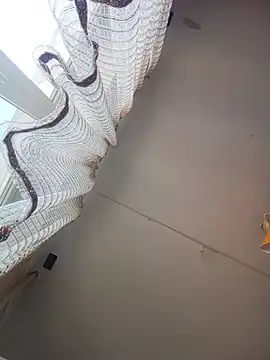 Lauren Amabel online show from 03/25/26, 09:48