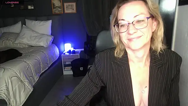 boeslaboes1 online show from 11/07/25, 01:27