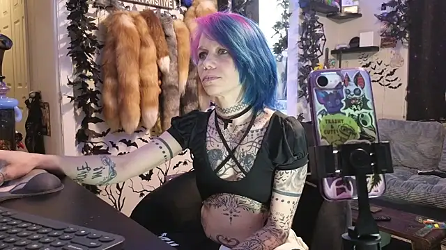 trashbrat online show from 02/07/26, 08:40