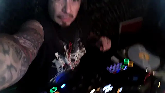 justthetip4209 online show from 04/22/26, 06:09