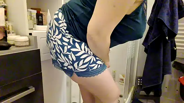 sweetinside  online show from 01/13/25, 05:33