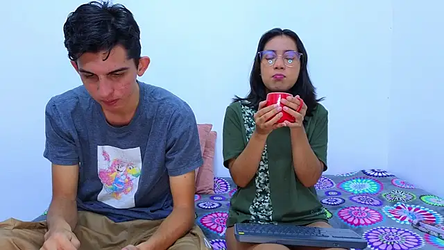 Ana and Leo online show from 02/05/25, 11:44