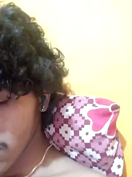 CosmicEmuu online show from 02/03/25, 06:17