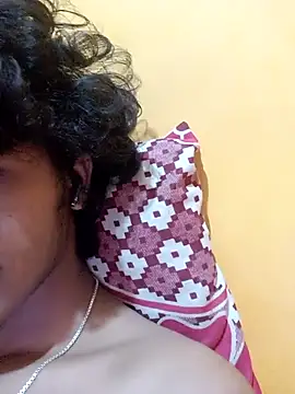 CosmicEmuu online show from 02/27/25, 07:58