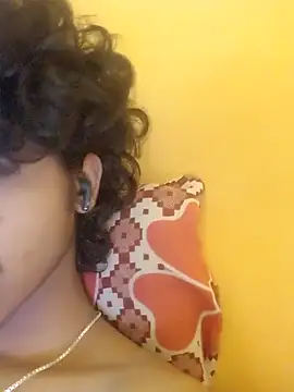 CosmicEmuu online show from 03/15/25, 11:51