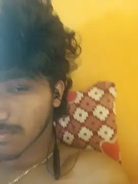 CosmicEmuu online show from 11/16/25, 10:54