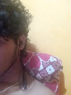 CosmicEmuu online show from 02/26/26, 07:13