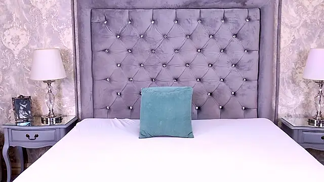 LexiRiley online show from 03/08/26, 06:17