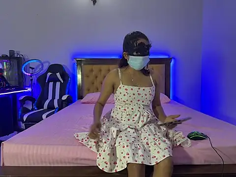 Tatoo girl online show from 01/22/25, 04:44