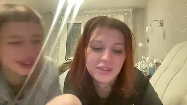 Snapshot of Gloryyaa chatting on 10/18/25, 06:52 Gloryyaa online show from 10/18/25, 06:52