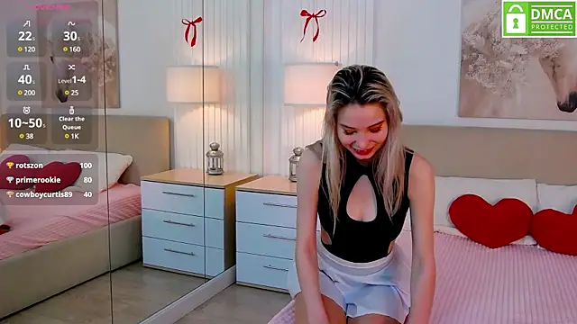 Emma plux online show from 02/17/25, 07:04