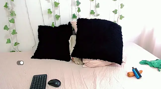 mia grey01 online show from 01/14/25, 02:53