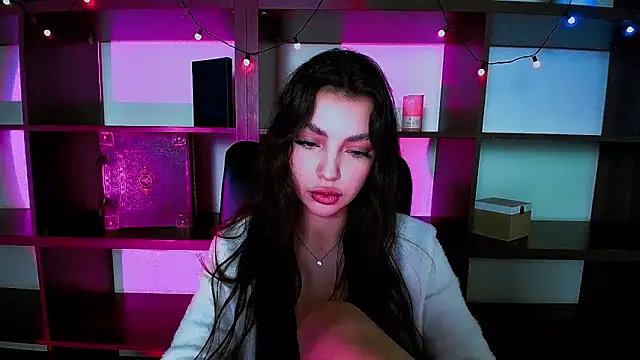 Snapshot of Lexi_Jous chatting on 02/17/25, 05:43 Lexi Jous online show from 02/17/25, 05:43