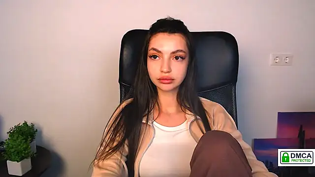 Snapshot of Lexi_Jous chatting on 09/19/25, 04:58 Lexi Jous online show from 09/19/25, 04:58