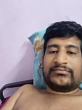 Snapshot of honeyrose765 chatting on 10/29/25, 11:06 honeyrose765 online show from 10/29/25, 11:06