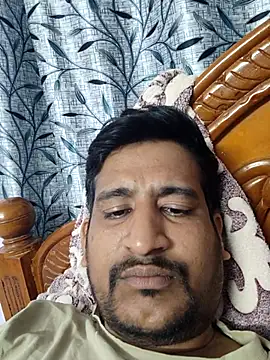 Snapshot of honeyrose765 chatting on 11/11/25, 04:51 honeyrose765 online show from 11/11/25, 04:51