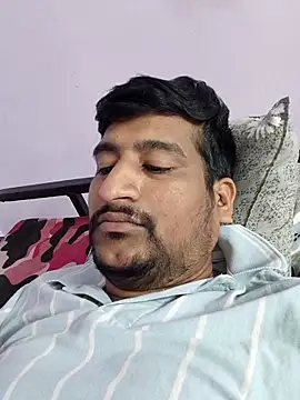 Snapshot of honeyrose765 chatting on 11/19/25, 09:04 honeyrose765 online show from 11/19/25, 09:04