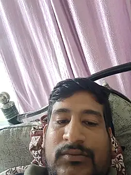 Snapshot of honeyrose765 chatting on 11/23/25, 08:19 honeyrose765 online show from 11/23/25, 08:19