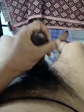 Snapshot of honeyrose765 chatting on 03/15/26, 08:48 honeyrose765 online show from 03/15/26, 08:48