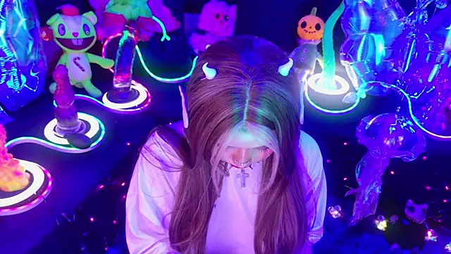 LaytonBox online show from 02/08/26, 01:47