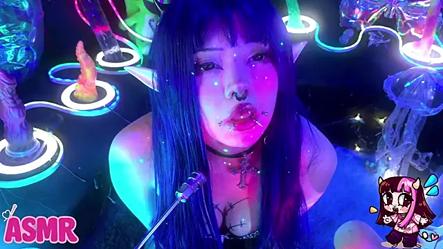 LaytonBox online show from 04/20/26, 03:04