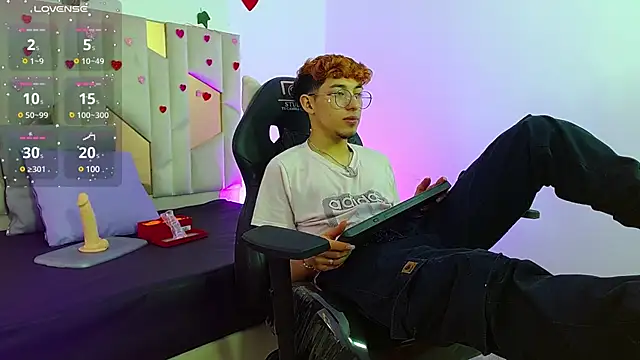 Axel tay online show from 03/04/25, 03:22