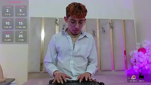 Axel tay online show from 10/21/25, 03:51