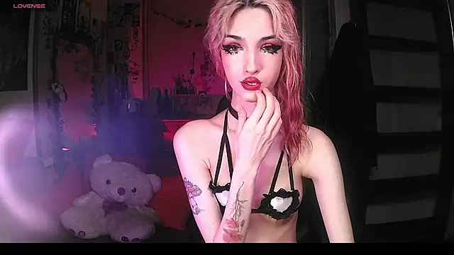 Ink  pleasure online show from 09/19/25, 11:27