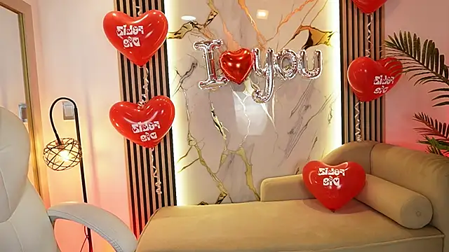 Emma Walkerr  online show from 02/14/26, 07:10