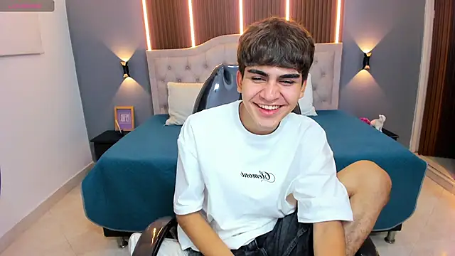 Tommy18   online show from 11/27/25, 03:41