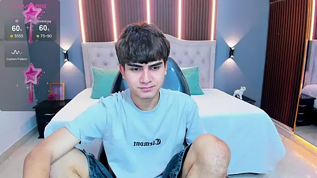 Snapshot of Tommy18__ chatting on 07/16/26, 03:23 Tommy18 online show from 07/16/26, 03:23