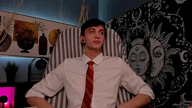 Snapshot of John_Weasley chatting on 01/08/25, 09:01 John Weasley online show from 01/08/25, 09:01