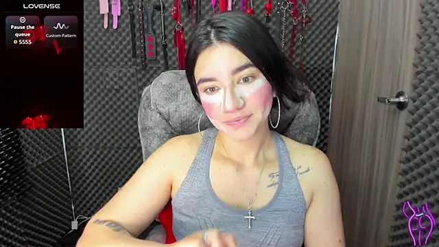 lilihot  online show from 10/16/25, 02:40