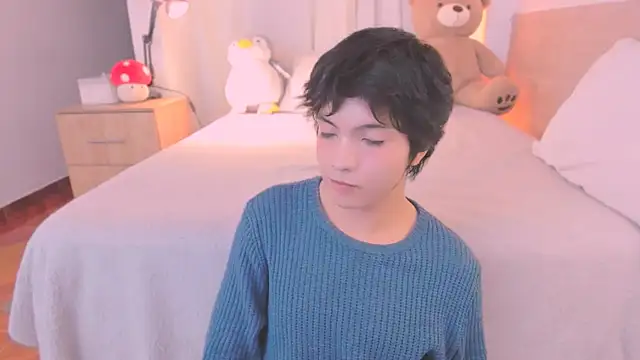 AllanYong18 online show from 02/15/26, 08:24