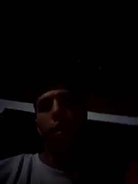 Snapshot of rey692 chatting on 02/21/26, 04:57 rey692 online show from 02/21/26, 04:57