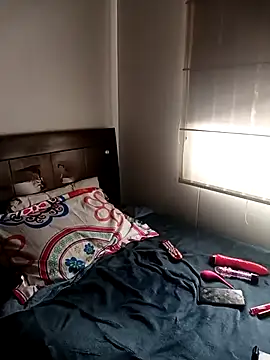 JaquiDi online show from 02/26/25, 04:03